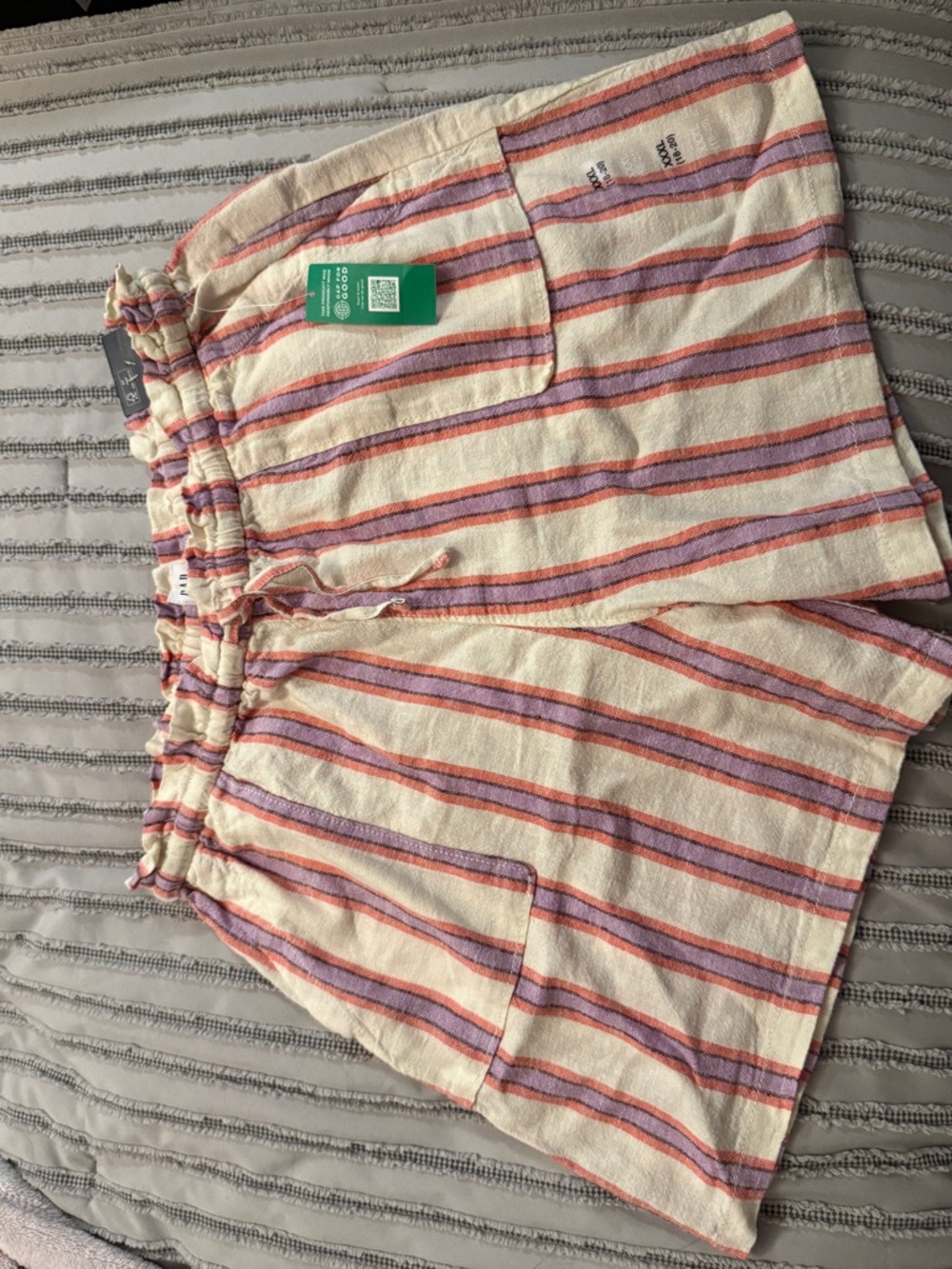 NWT Girls striped linen blend Shorts - Cream with Pink & Purple Stripes, Size 18